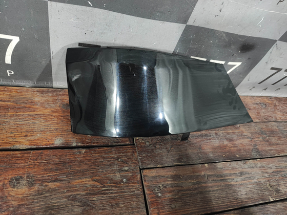 Накладка заднего бампера правая Lexus LX 3 (LX 570) 15-23 Б/У Оригинал 5216560900