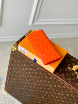 Louis Vuitton Brazza Wallet