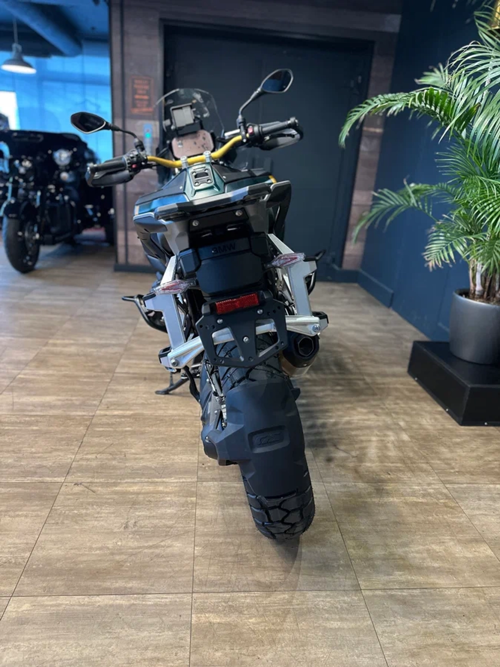 BMW R 1300 GS Adventure, 2025 зеленый