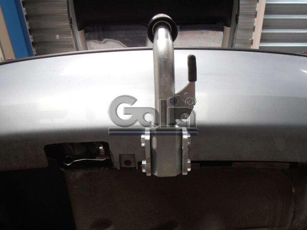 Фаркоп оцинкованный Galia S085A для Skoda Octavia I седан/универсал 1998-2004, Octavia Tour 2004-2010(паспорт и сертификат в комплекте)(без электрики)