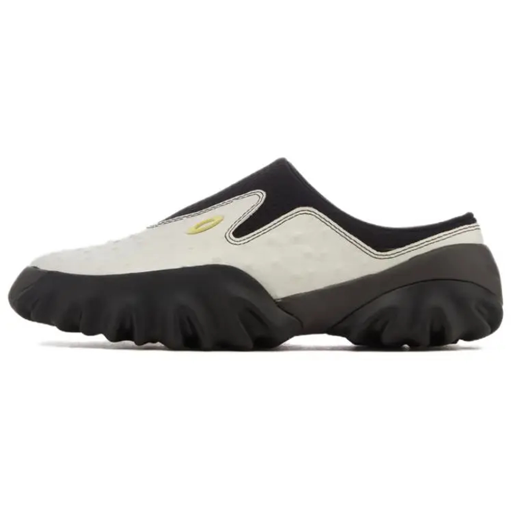 Oakley Chop Saw Panelled Slippers