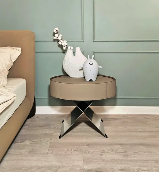 Прикроватная тумбочка Fiero с выдвижным ящиком