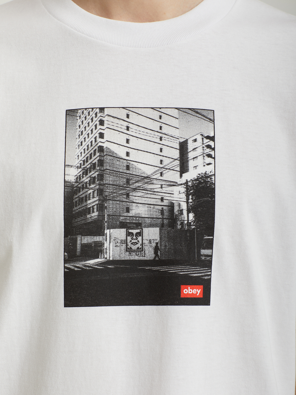 Мужская Футболка Obey Osaka Photo