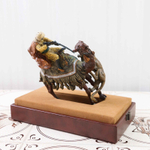 Кабинетная скульптура «Араб, отражающий атаку льва»