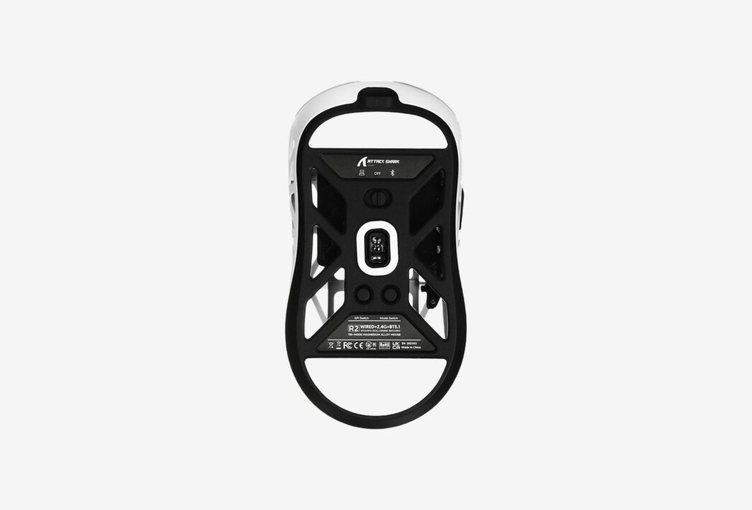 Shark R2 White_0226326101043