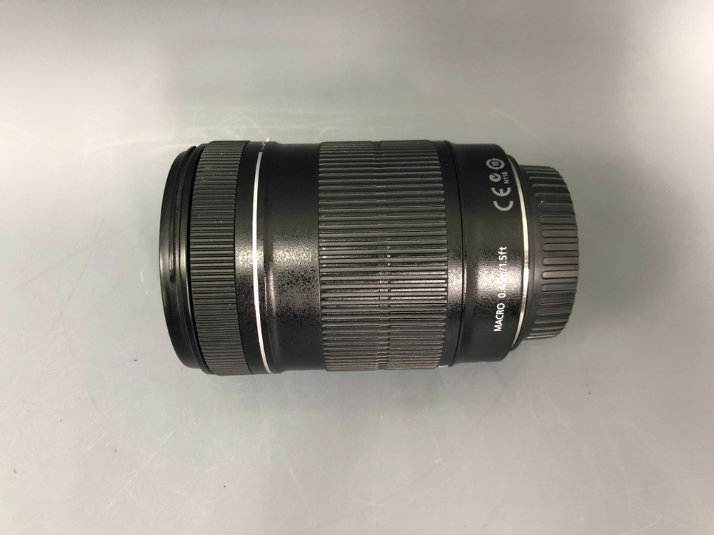 Canon EF-S 18-135mm 3.5-5.6 IS