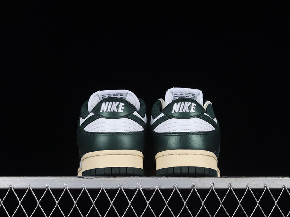 Nike Dunk Low Vintage Green