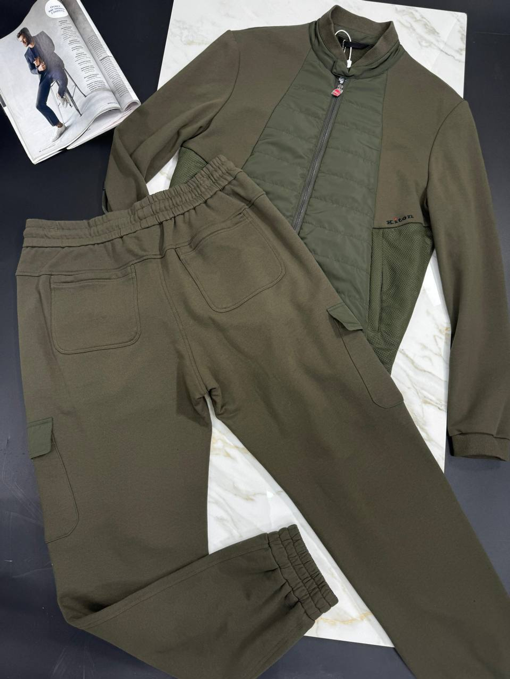 Костюм Kiton