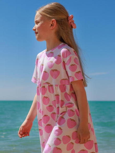 Платье оверсайз с коротким рукавом Mjölk Strawberry