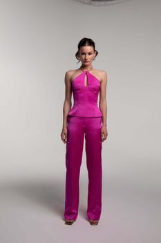 Брюки прямого кроя из сатина с накладными карманами