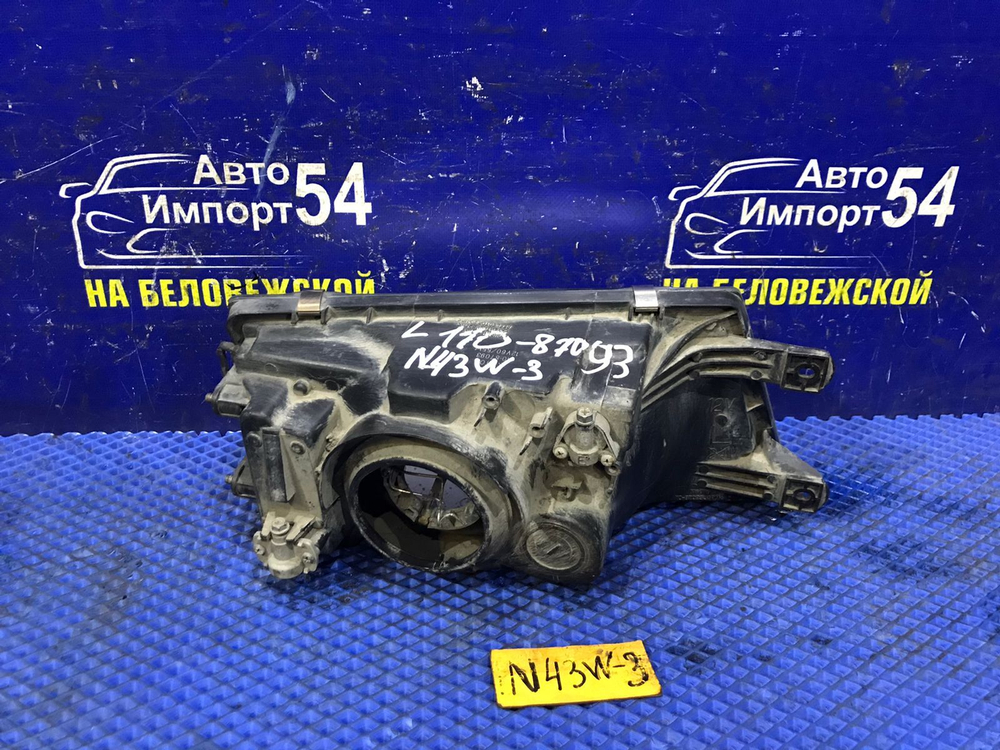 Фара передняя левая MITSUBISHI CHARIOT 1994