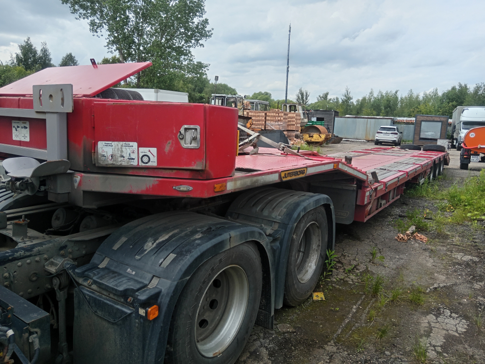 Ютерборг 9852* Полуприцеп тяжеловоз 3 оси 985234 (Не раздвижной)