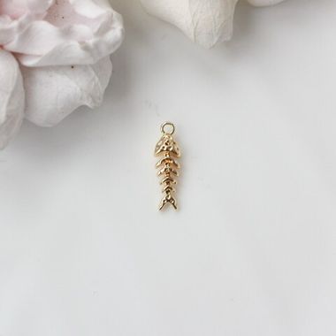 Подвеска Скелет рыбки 18*6 мм, позолота, П156