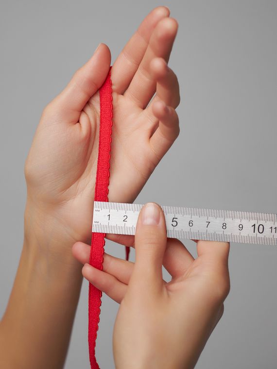 100 641/8 ОПТ Резинка отделочная Lauma Fabrics, 8 мм, красный 100