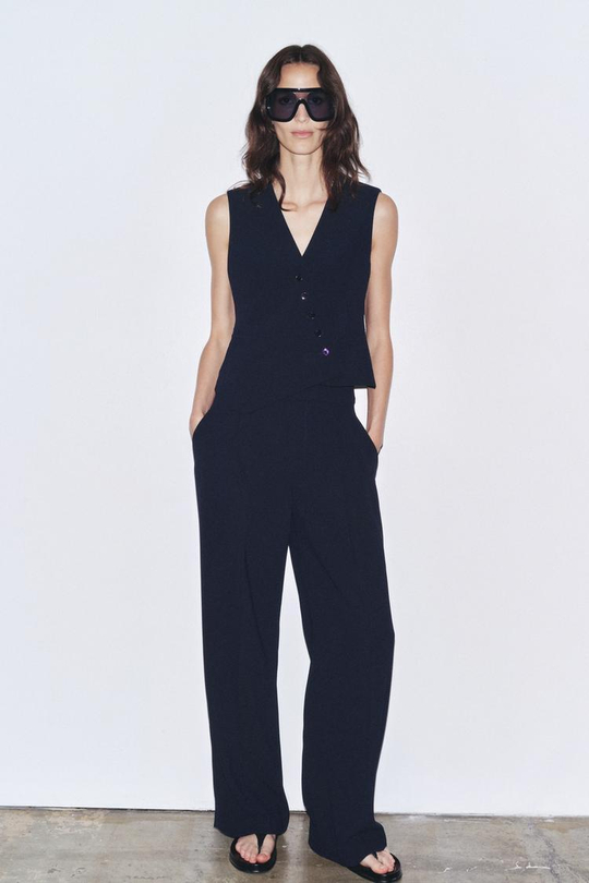 ZARA ЖИЛЕТ АСИММЕТРИЧНОГО КРОЯ — КОЛЛЕКЦИЯ ZW, МОРСКОЙ СИНИЙ
