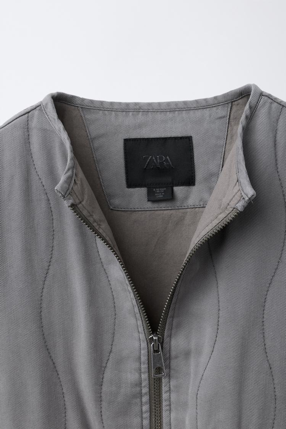 ZARA СТЕГАНАЯ КУРТКА СВОБОДНОГО КРОЯ, АНТРАЦИТОВО-СЕРЫЙ