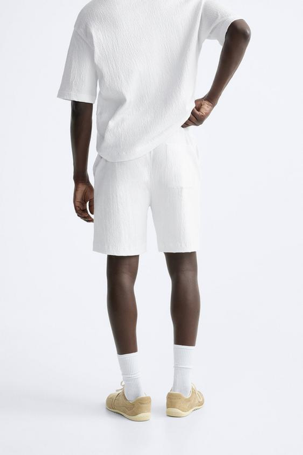 ZARA ШОРТЫ ИЗ РЕЛЬЕФНОЙ ТКАНИ, ЖЕЛТОВАТО-БЕЛЫЙ