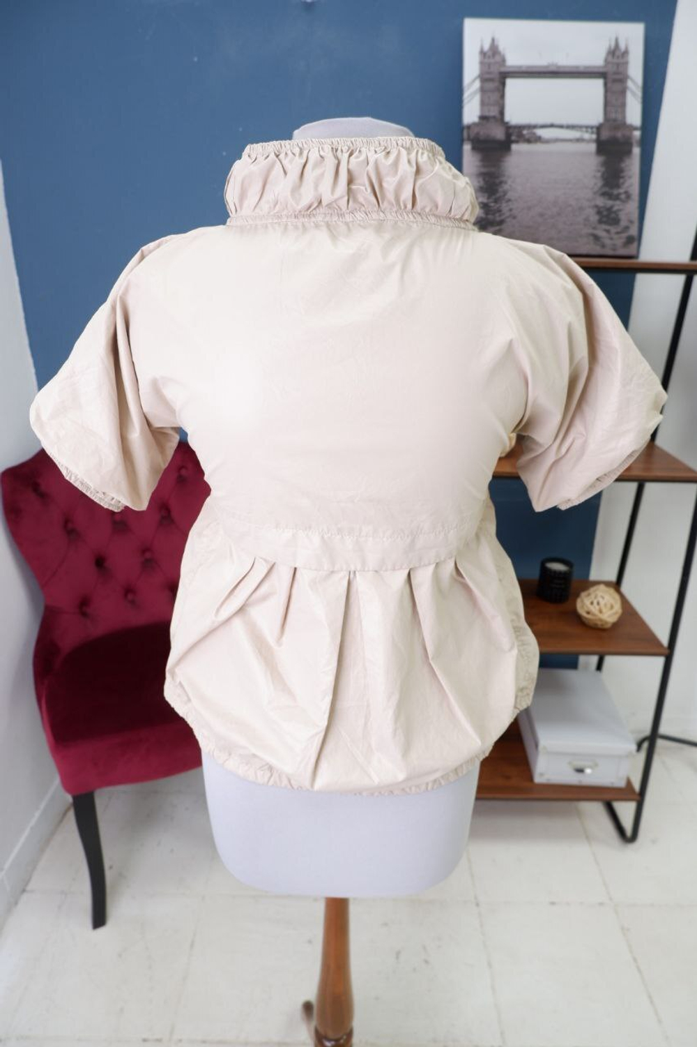 Куртка Incity легкая 42 размер