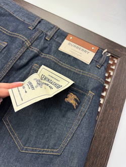 Джинсы Burberry