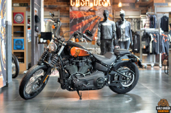 Мотоцикл Harley-Davidson Street Bob 114 (Vivid Black)