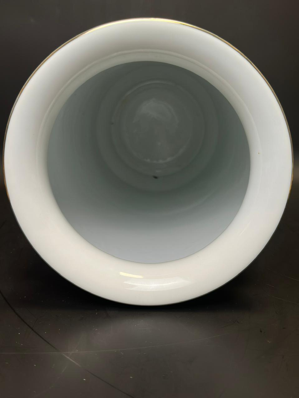 Ваза в китайском стиле