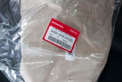 64251-MJE-D40ZC.  COVER, L. HEADLIGHT. PEARL METALLOID WHITE (NHA96P). Visor CB650F