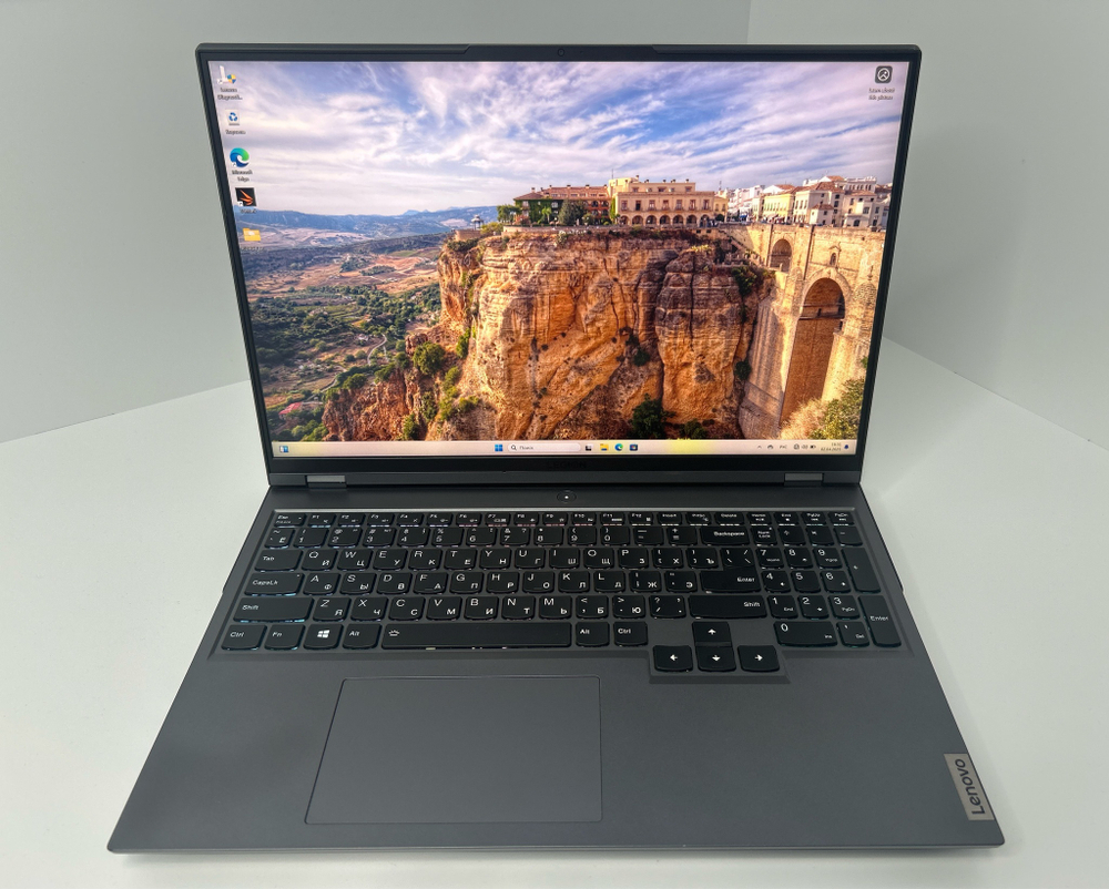 Ноутбук Lenovo Legion 5 Pro 16ACH6H (82JQ000TRK) 16"/AMD Ryzen 7 5800H/RAM 32GB/SSD 1024GB/GeForce RTX 3060 6GB/2560*1600/IPS/DOS/Подсветка кл-ры: RGB/черный. Состояние: C1