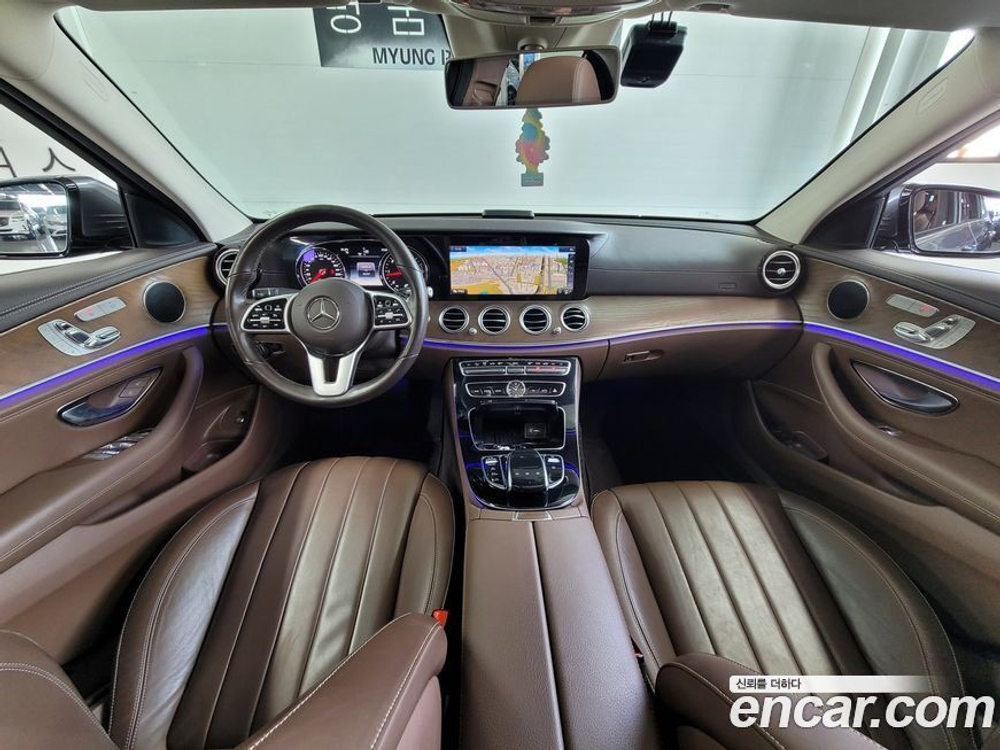 Mercedes-Benz E-Class W213 E220d Exclusive (11.2019)