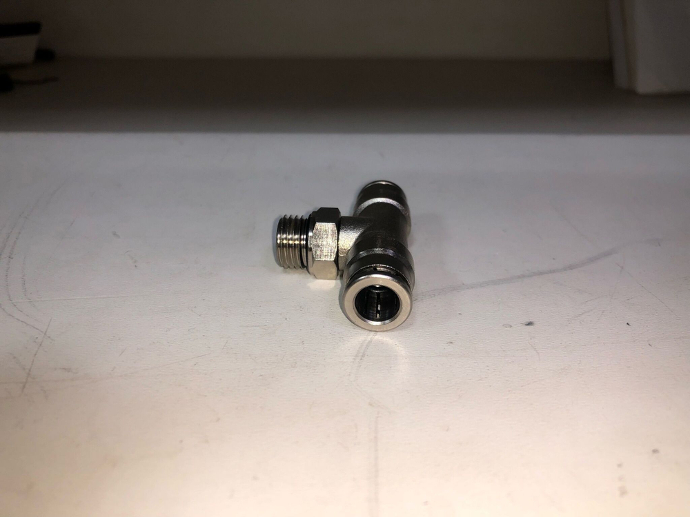 фитинг метал тройник трубки пвх м12*1,25 d8