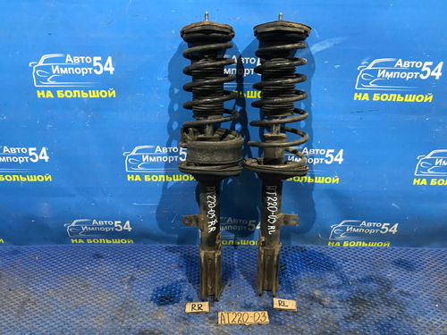 Стойка задняя левая TOYOTA AVENSIS 1999