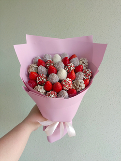 Букет из клубники в шоколаде " Магия шоколада"