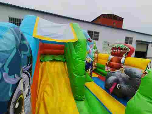 Коммерческий надувной батут "Царство зверей 3", 5x4x2.8 м