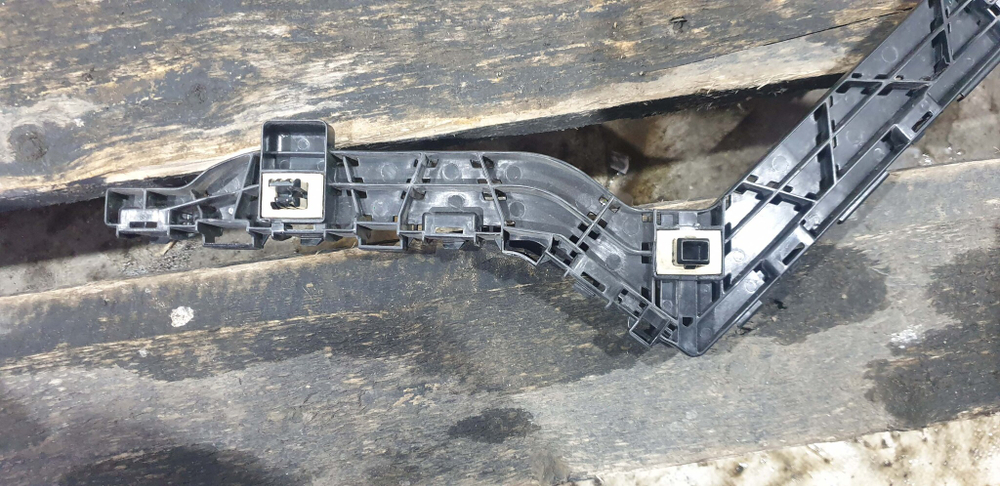 Кронштейн заднего бампера правый Honda CR-V 4 (RE, RM) 12-18 Б/У Оригинал 71593T0A