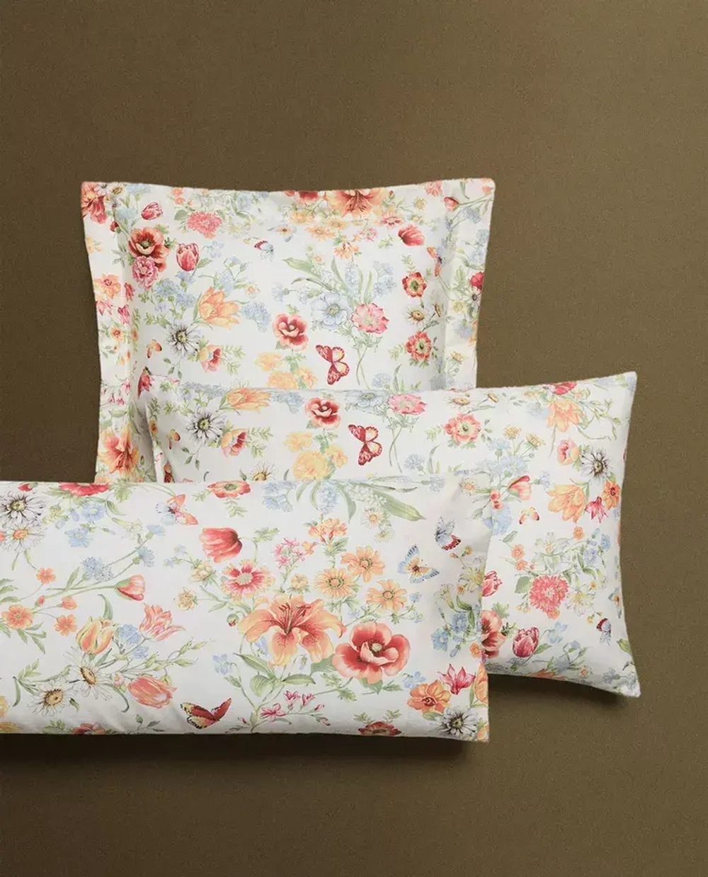 ZARA HOME НАВОЛОЧКА С ЦВЕТОЧНЫМ УЗОРОМ, ЖЕЛТОВАТО-БЕЛЫЙ