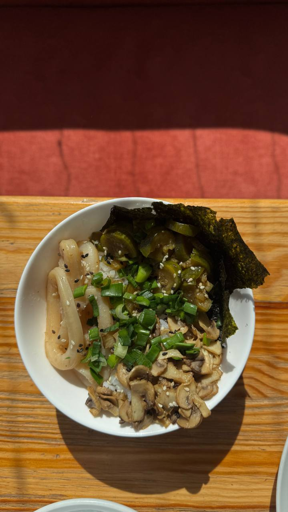 Боул с кальмаром