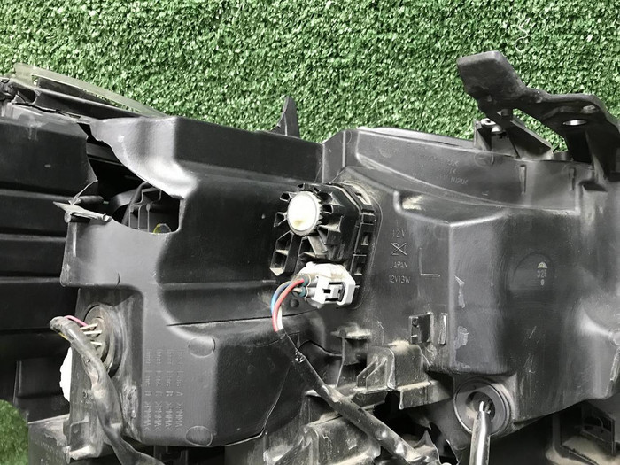 Битая Фара левая Infiniti QX80 (2017-2024) LED