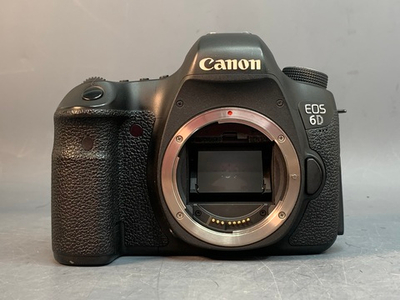 Canon EOS 6D 877 кадров