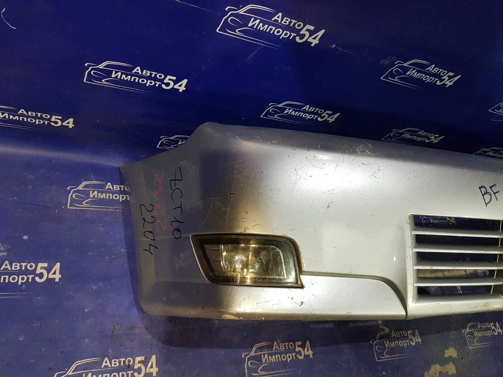 Туманка правая TOYOTA OPA 2000-2005