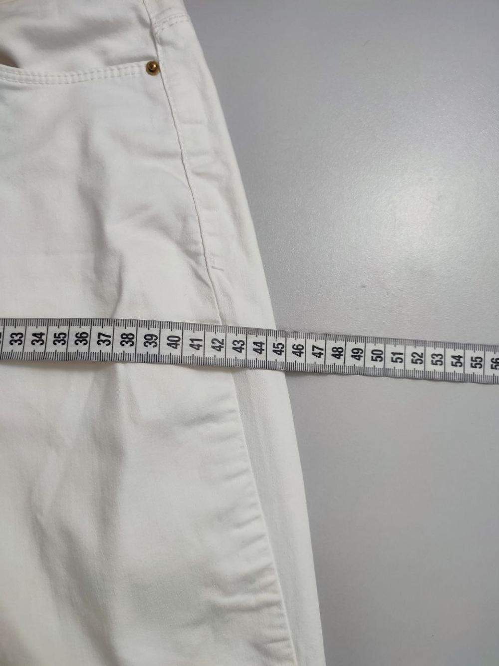 Джинсы светлые 42-44 размер