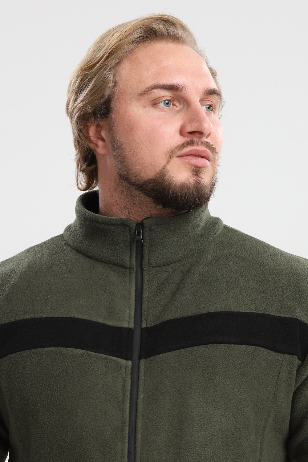 23 Кофта с молнией