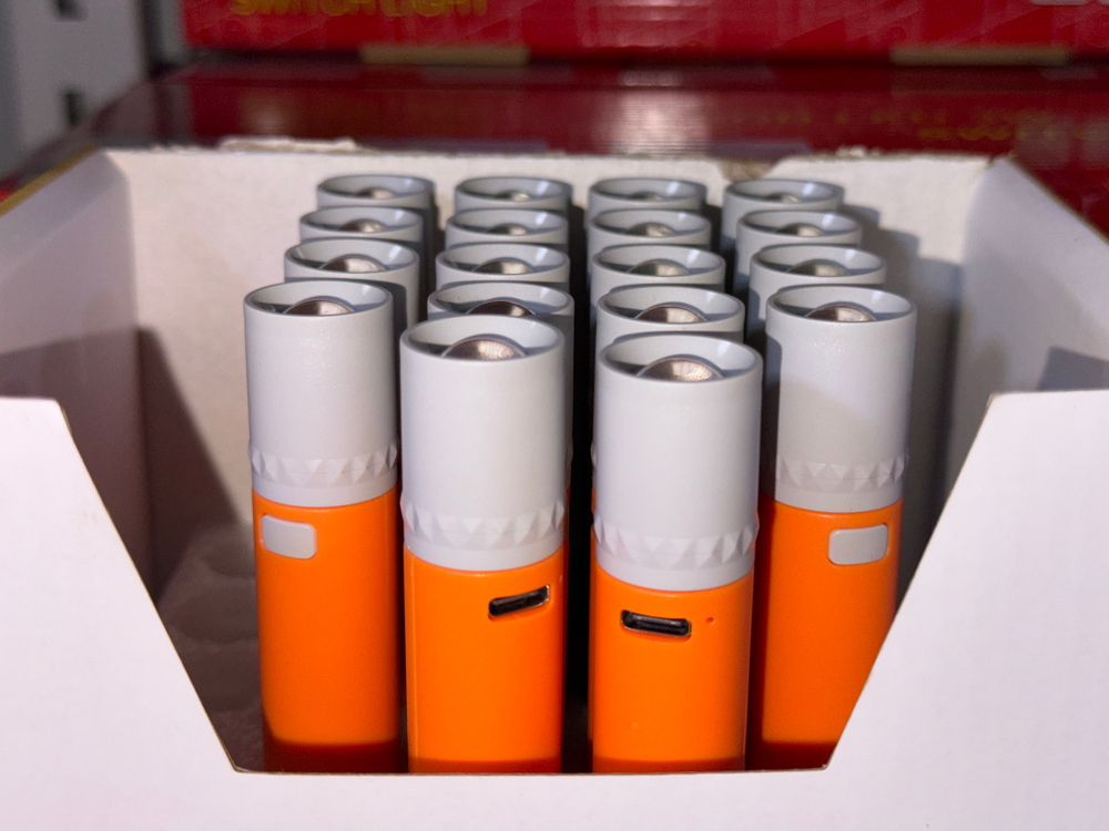 Фонарь ручной светодиодный FL-325