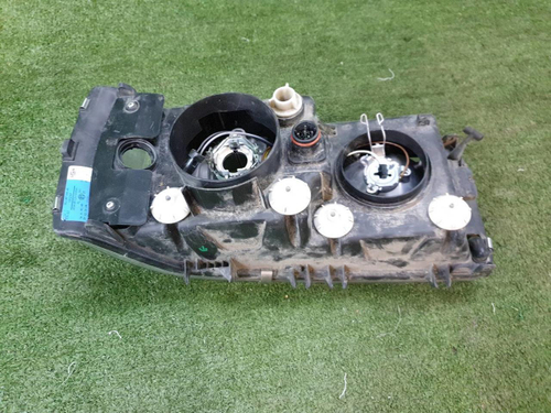 Битая Фара левая DAF XF 105 (2006-2012) галоген