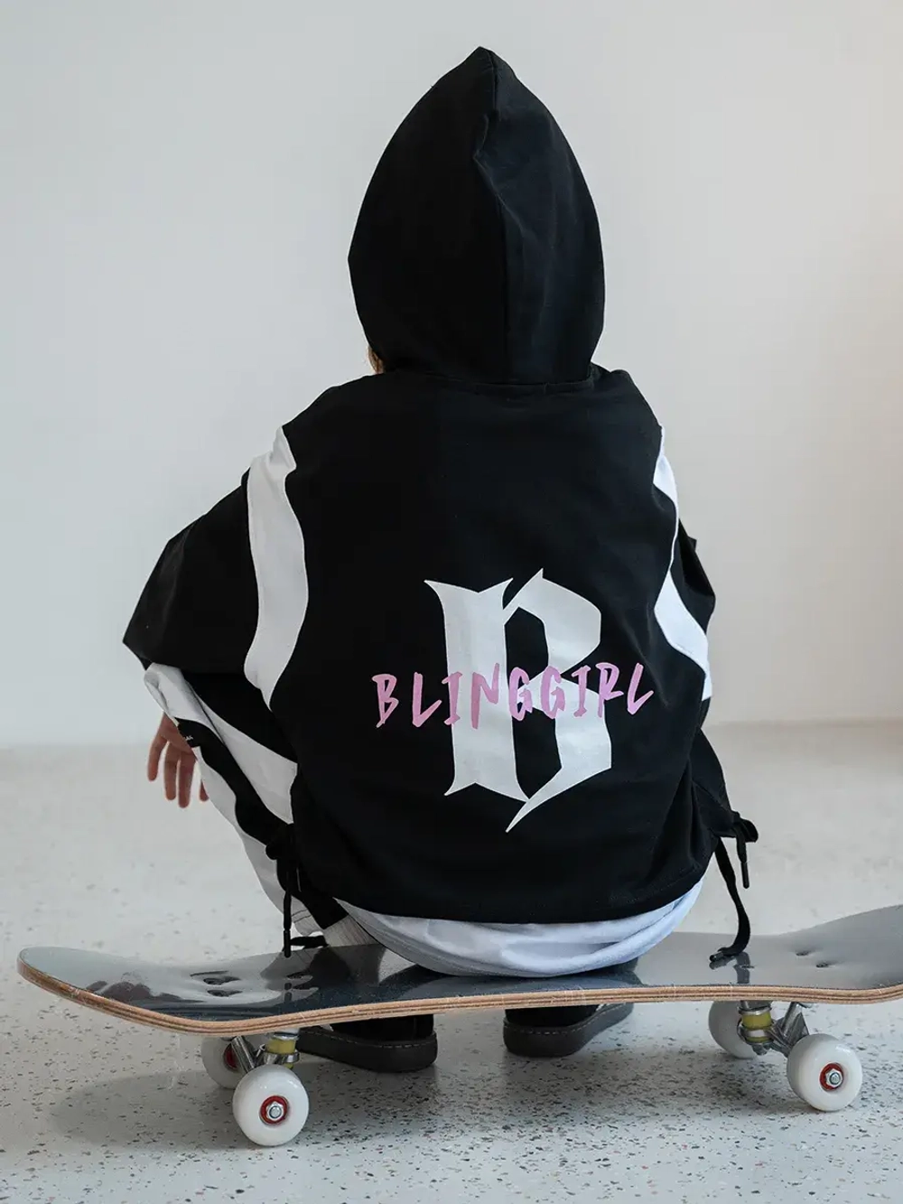 Спортивный костюм для девочки в школу