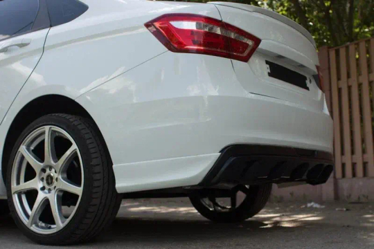 Юбка заднего бампера Lada Vesta