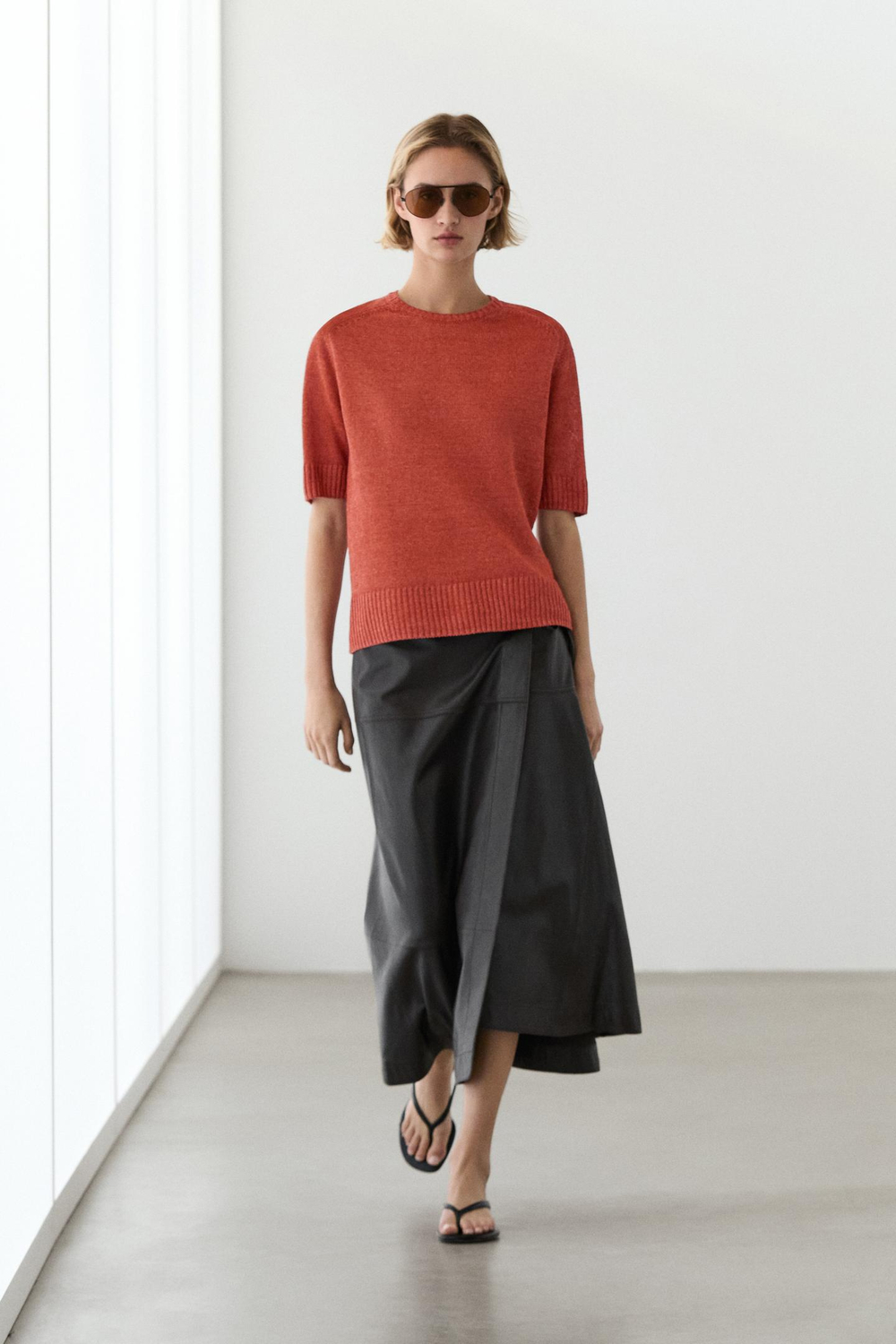 Massimo Dutti Вязаный свитер с короткими рукавами из 100% льна, терракотовый