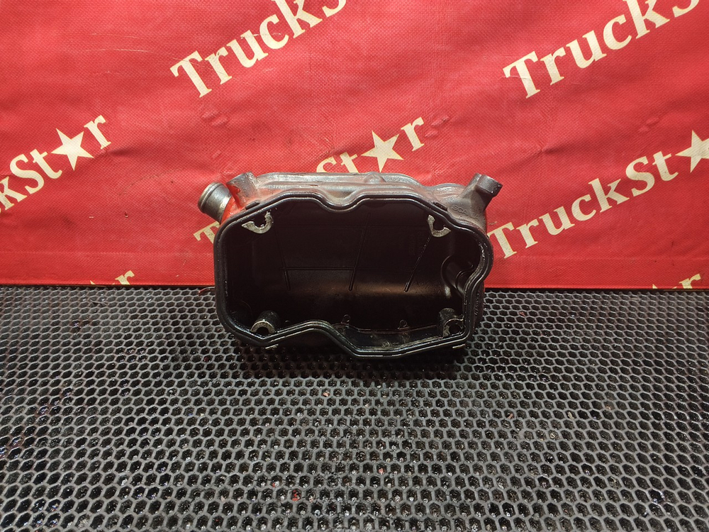 Крышка клапанная