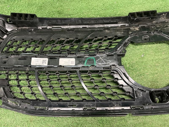 Решетка радиатора Mercedes GLB X247 (2019-2023)