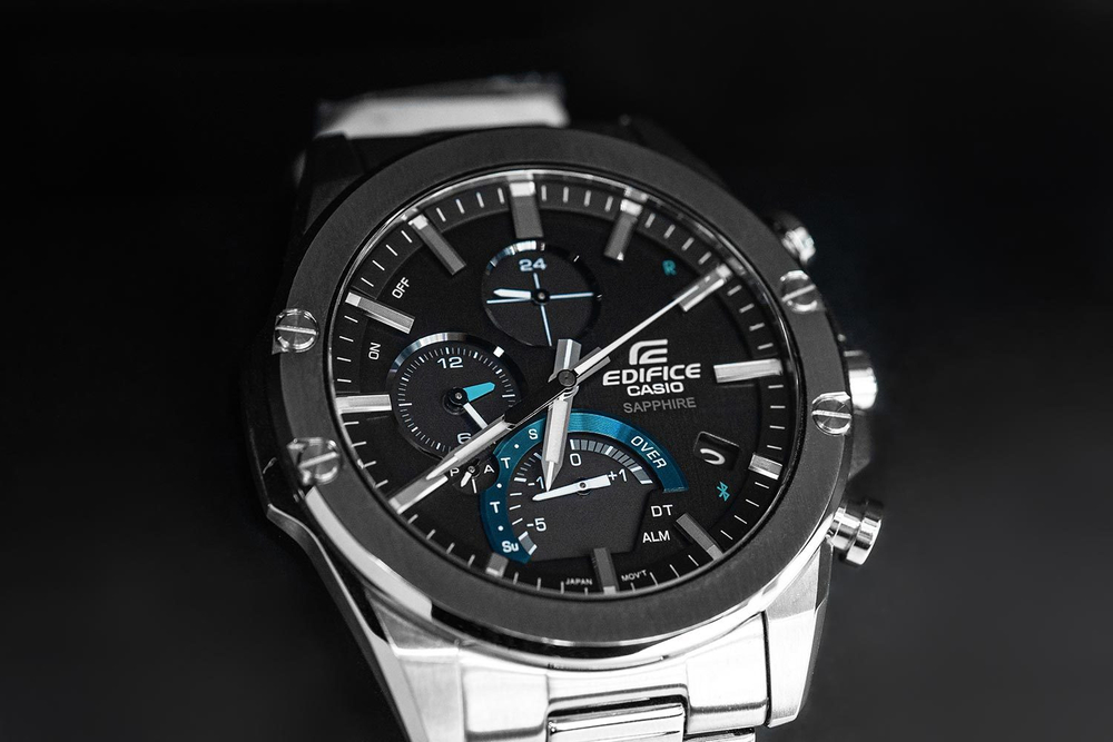 Японские наручные часы Casio Edifice EQB-1000D-1AER