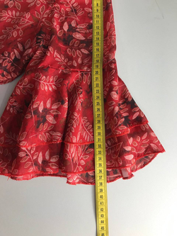 Платье для яркого образа, визуально на 44 размер