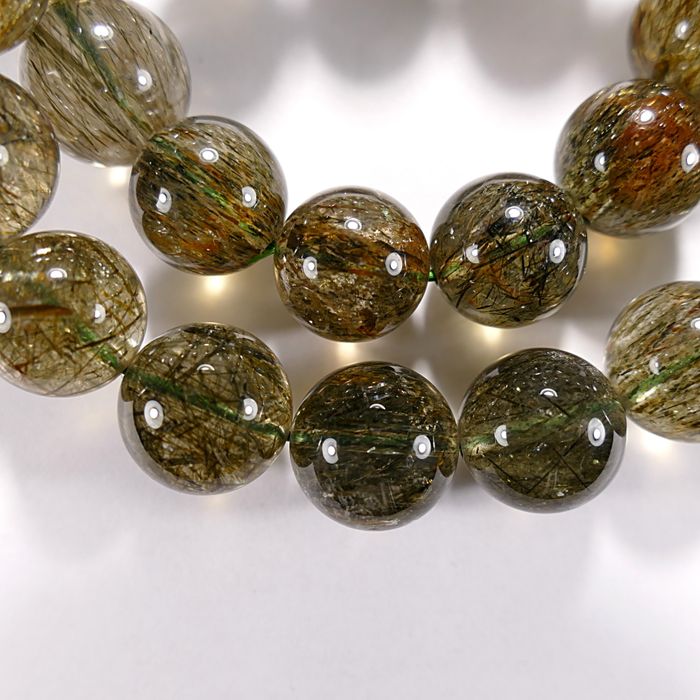 Бусина из мусковита в кварце, шар гладкий 14 мм